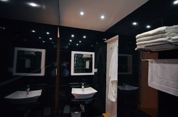 Luks Lofts Hotel & Residences 5*