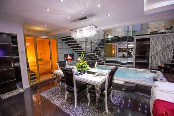 Luks Lofts Hotel & Residences 5*