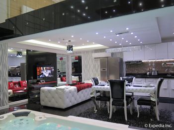 Luks Lofts Hotel & Residences 5*