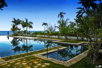 Bravo Resorts - Munting Paraiso 3*