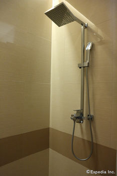 Bravo Resorts - Munting Paraiso 3*