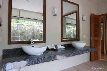 Bravo Resorts - Munting Paraiso 3*