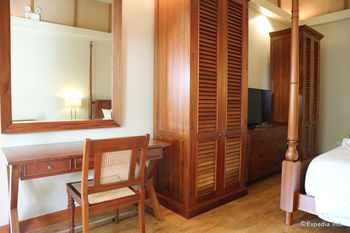Bravo Resorts - Munting Paraiso 3*