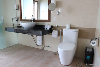 Bravo Resorts - Munting Paraiso 3*