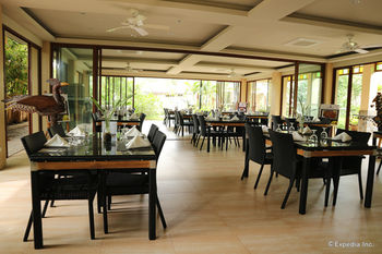 Bravo Resorts - Munting Paraiso 3*