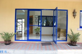 Dumaguete Springs Apartment 3*