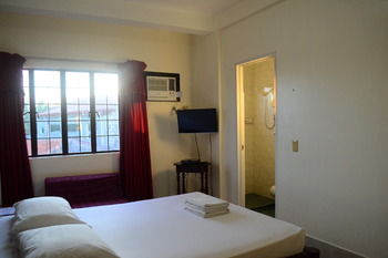 Kiwi Hotel 3*