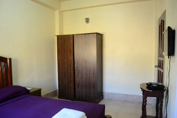 Kiwi Hotel 3*