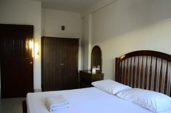 Kiwi Hotel 3*