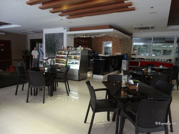 Star Hotel Davao 3*