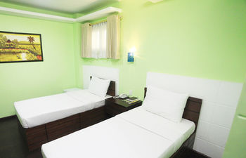Star Hotel Davao 3*