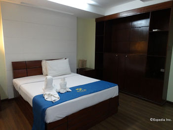 Star Hotel Davao 3*