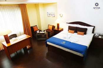 Star Hotel Davao 3*