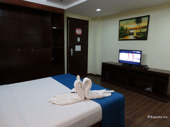 Star Hotel Davao 3*