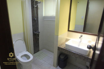 Star Hotel Davao 3*