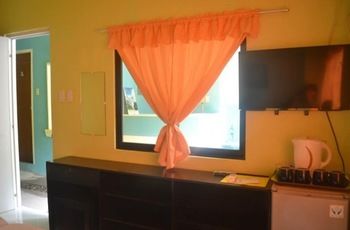Ellen's Resort Annex 2*