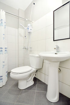 Harbour Gardens Tourist Inn 2*