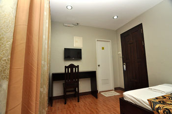 Harbour Gardens Tourist Inn 2*