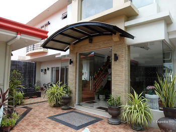 Harbour Gardens Tourist Inn 2*