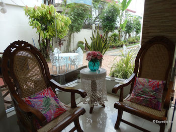 Harbour Gardens Tourist Inn 2*
