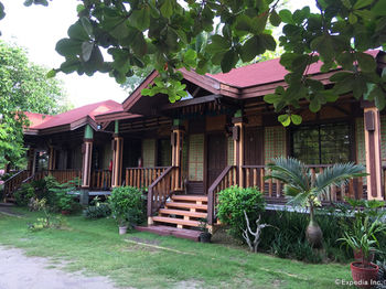 The Red Palm Resort 3*