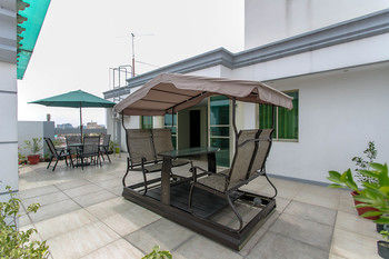 Starlight Bed and Breakfast 2*