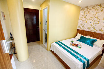Starlight Bed and Breakfast 2*