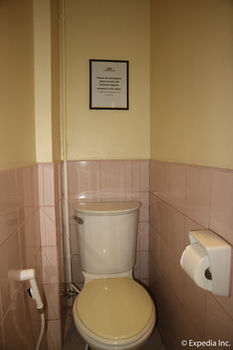 Spring Plaza Hotel 3*