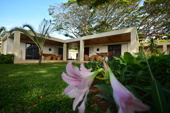 Munting Paraiso 3*