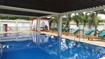 Munting Paraiso 3*