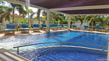 Munting Paraiso 3*