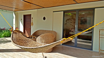 Munting Paraiso 3*