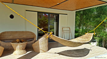 Munting Paraiso 3*