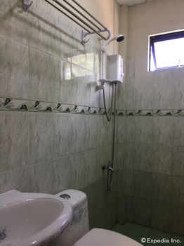 Ricardo Valley Inn 2*