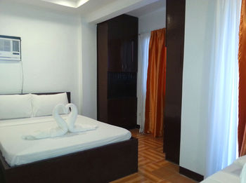Ricardo Valley Inn 2*