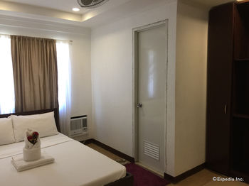 Ricardo Valley Inn 2*
