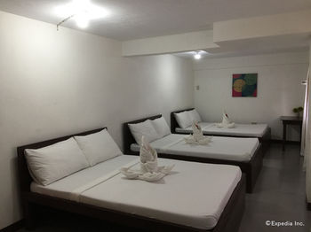 Ricardo Valley Inn 2*