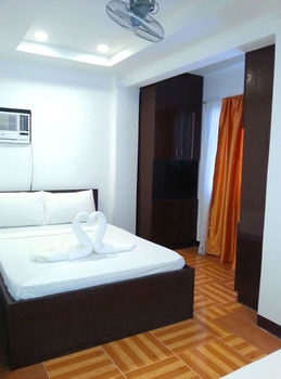 Ricardo Valley Inn 2*