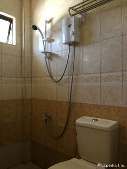 Ricardo Valley Inn 2*
