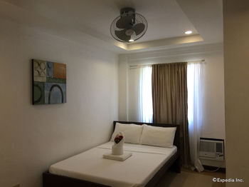 Ricardo Valley Inn 2*