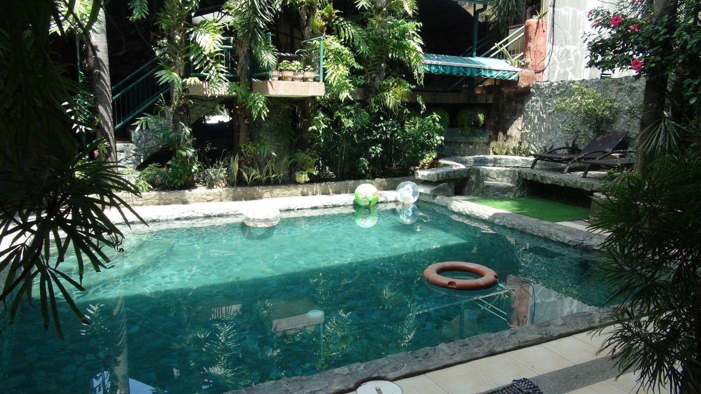 MB's Garden Inn 3*