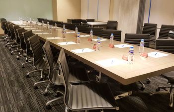 The Mini Suites - Eton Tower Makati 3*