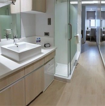 The Mini Suites - Eton Tower Makati 3*