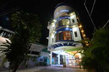 Dads Bayview Pension 4*