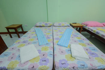 Dads Bayview Pension 4*