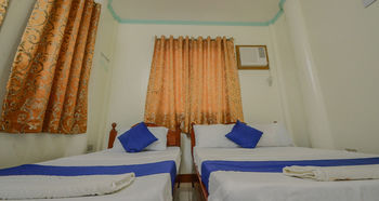 Dads Bayview Pension 4*