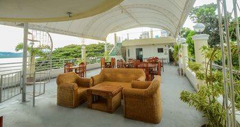 Dads Bayview Pension 4*