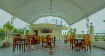 Dads Bayview Pension 4*
