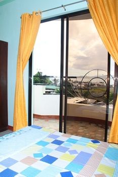 Dads Bayview Pension 4*