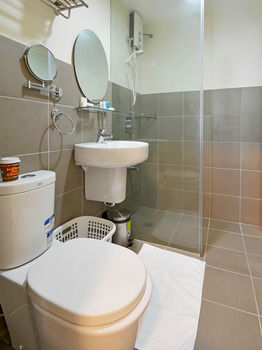 Currency Serviced Suites 3*